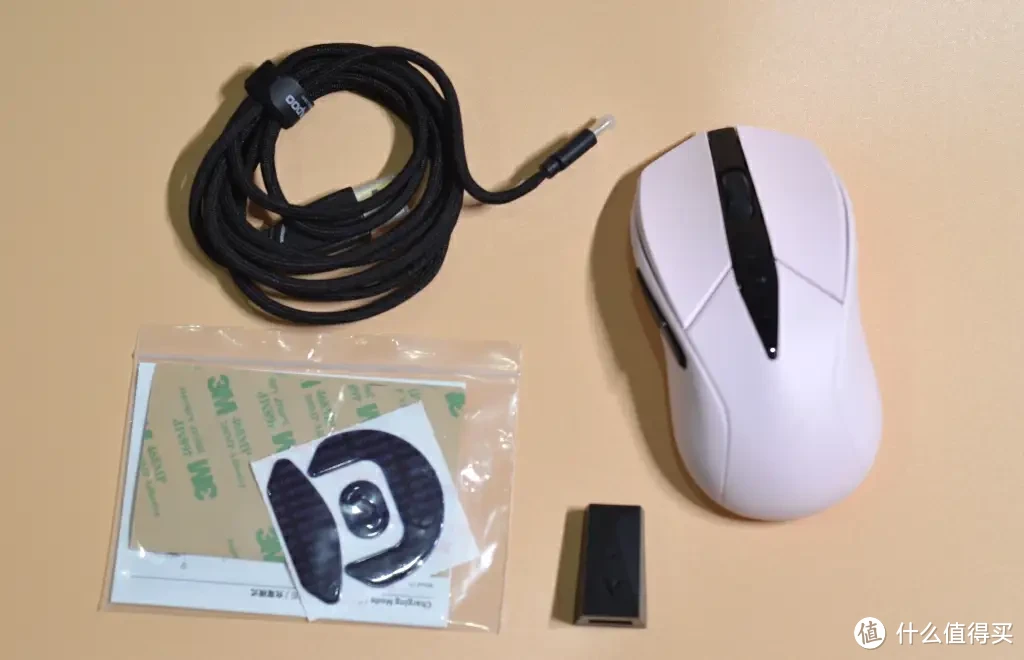 原相定制3398,雷柏V300 PRO双模轻量化电竞鼠标游戏更畅快