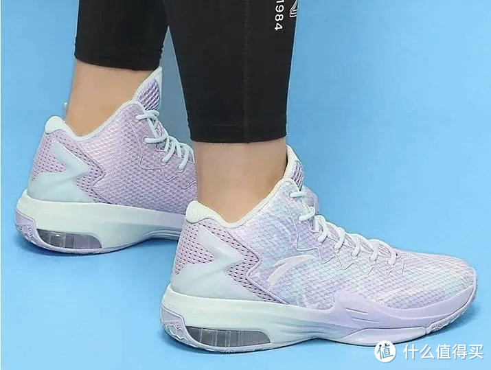 跑步最基础的装备是什么,户外跑步最需要的五款运动装备推荐