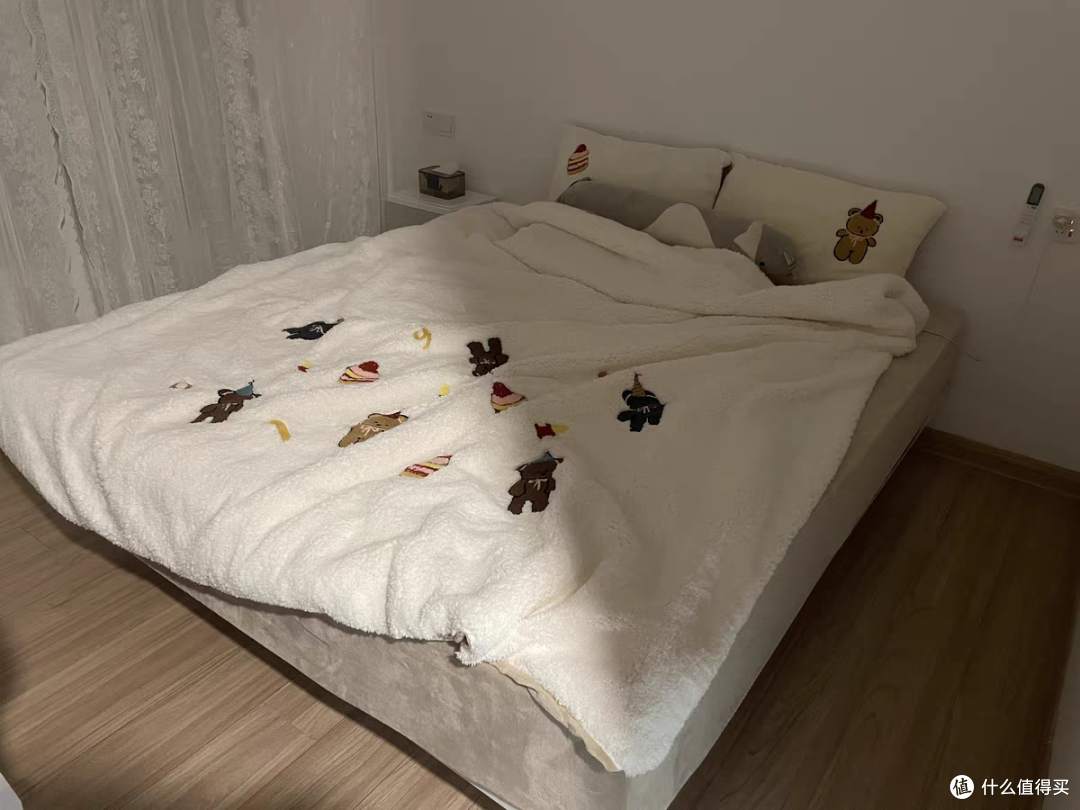 可爱的绵羊绒四件套，暖暖的很亲肤