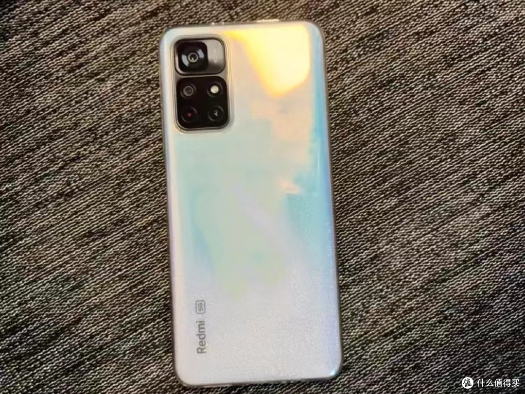 90Hz+33W快充+256GB,售价仅799元,过年送父母好礼物