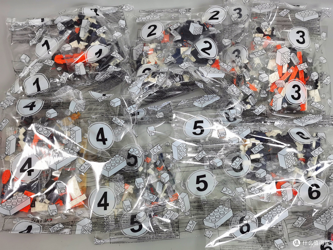这是一台可以持续进化的炫酷机甲