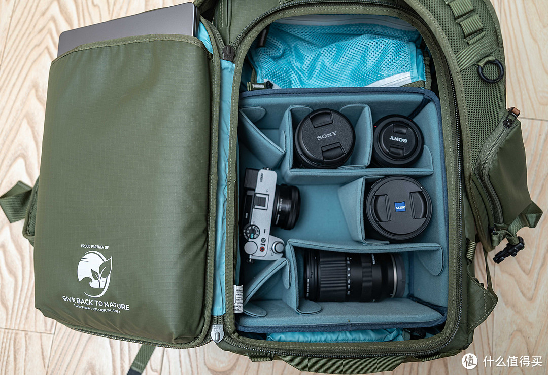 兼容户外和都市风格的双肩摄影包 shimoda explore v2 30L