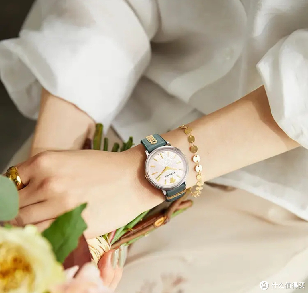 新年新气象，手腕间的时尚风华——范思哲女士石英手表