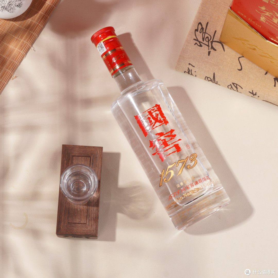 探亲访友带上美酒佳酿,有泸州老窖更显诚意