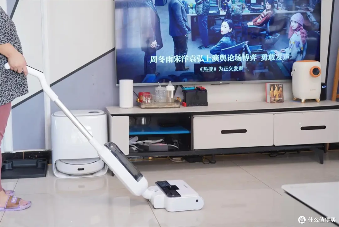 Hizero赫兹F100仿生洗地机：低噪音，干湿垃圾分离技术引领行业潮流！