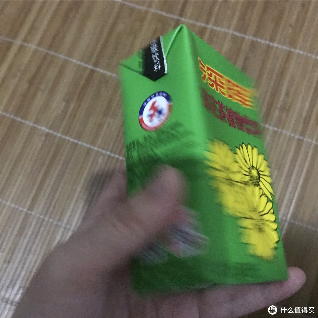 菊花茶"真有那么神奇？揭秘它的六大好处！