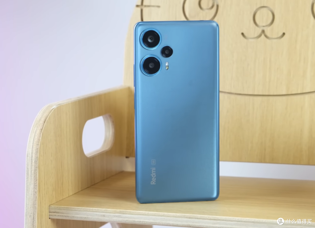 雷军”不讲武德“,16GB+1TB降1069元,旗舰直屏+5000mAh