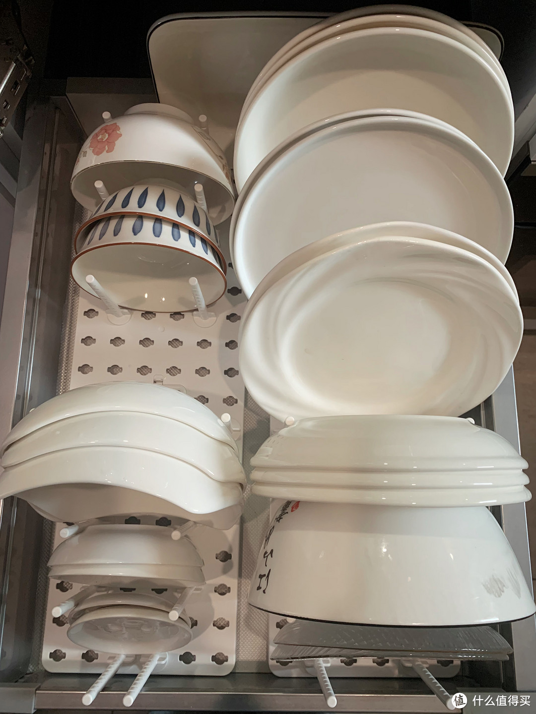 天啦噜！挖到宝了！发现一款宝藏碗架，小众、高颜值容量超大的抽屉碗碟收纳架！