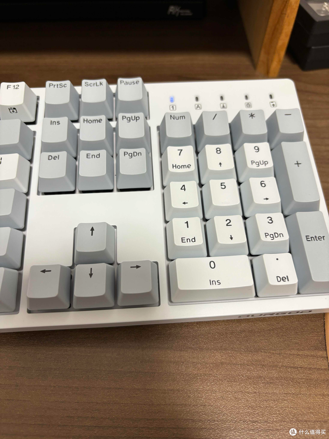 送程序员老公的新年礼物,高颜值杜伽K310键盘,希望他来年少写bug吧~