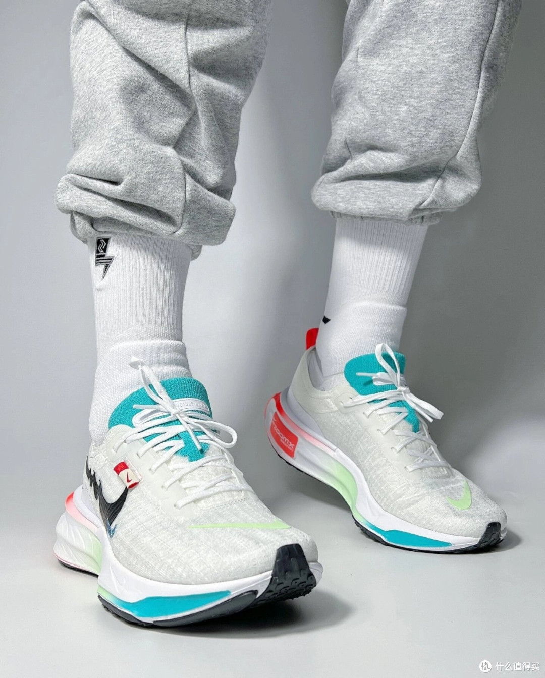 nikeinvincible3一双让你又爱又纠结的休闲慢跑鞋