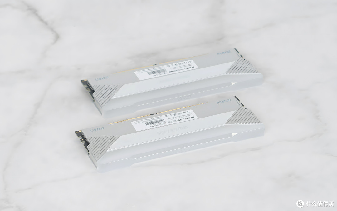 白嫖内存30%性能提升,佰维WOOKONG DX100 DDR5 RGB内存条测评!
