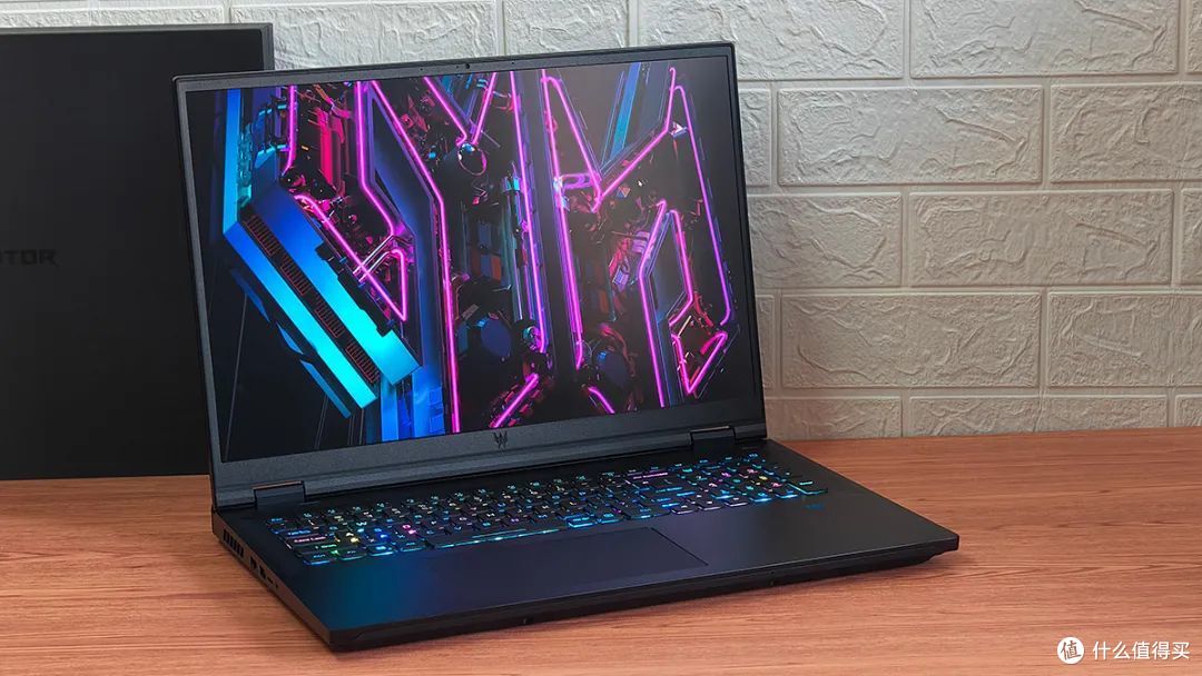 值友评测 篇八:宏碁掠夺者战斧18开箱 14代酷睿i9遇到rtx 4090 这就是