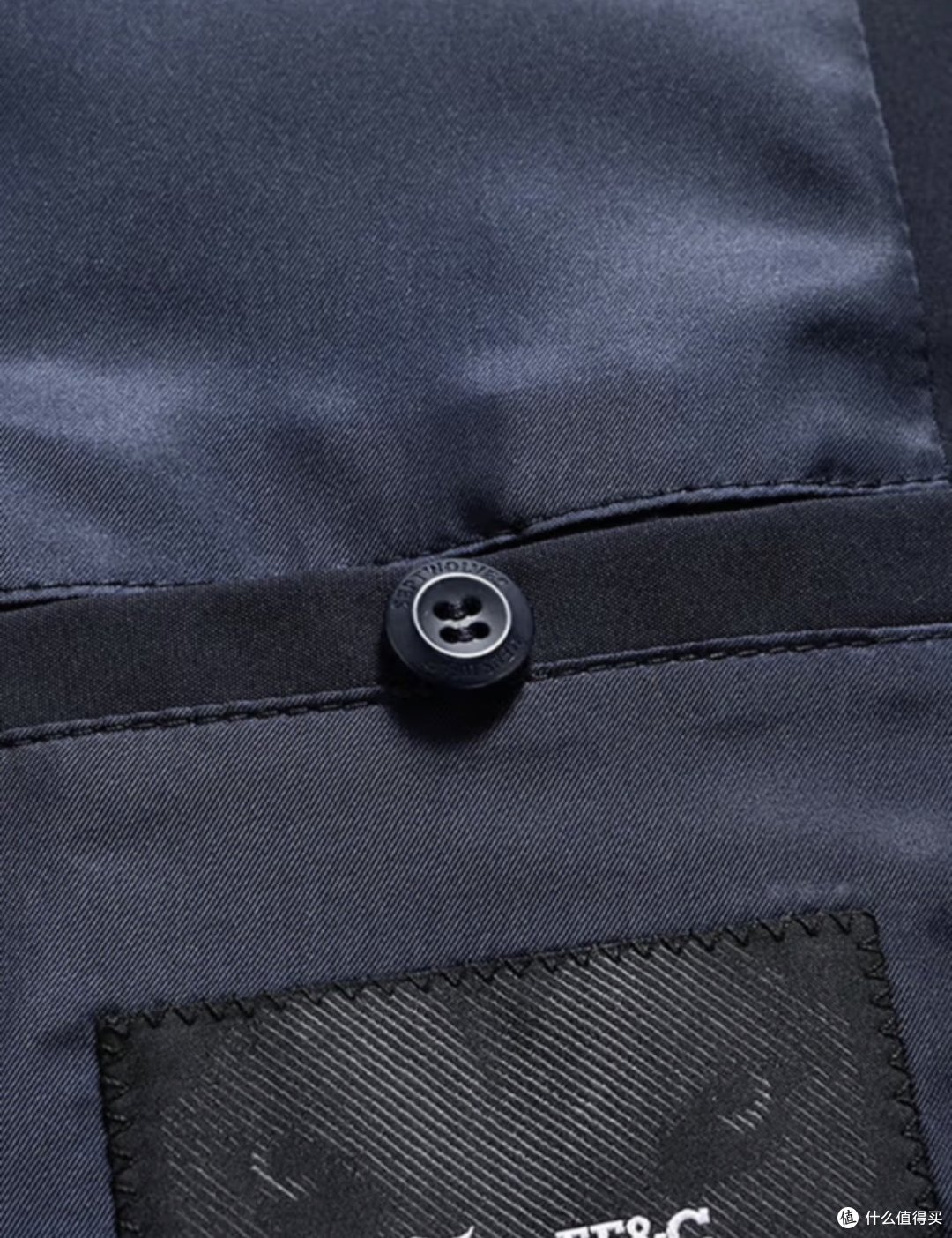 穿上“七匹狼西服”、你就是焦点