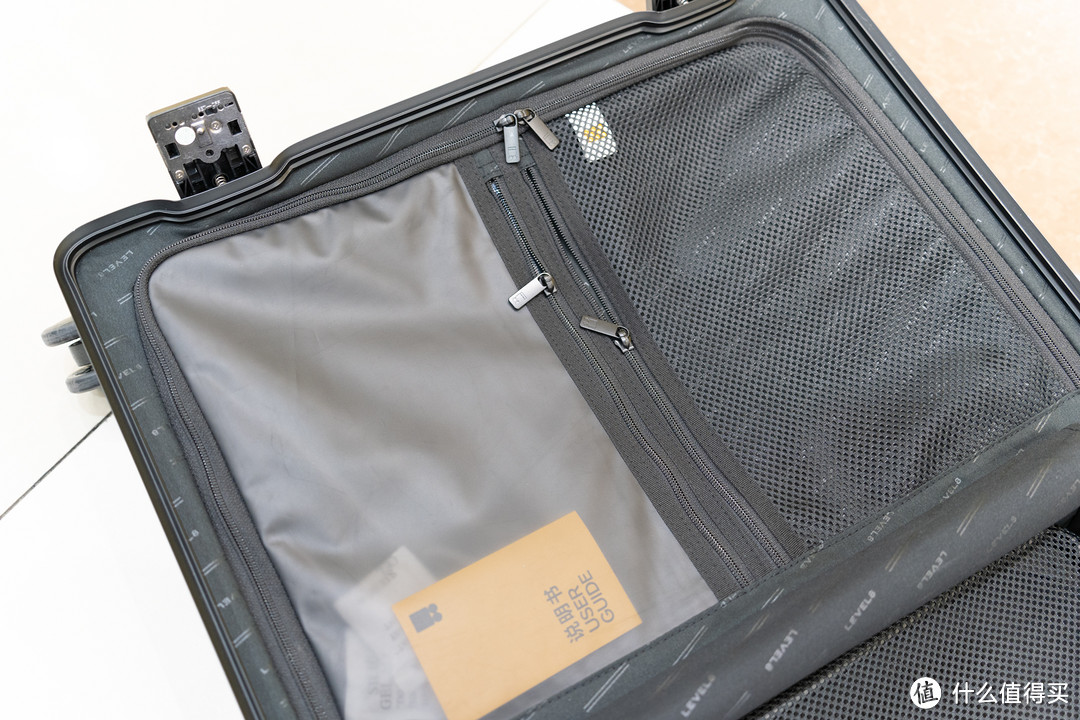 耐用安全，出行差旅必备：地平线8号氦He系列行李箱