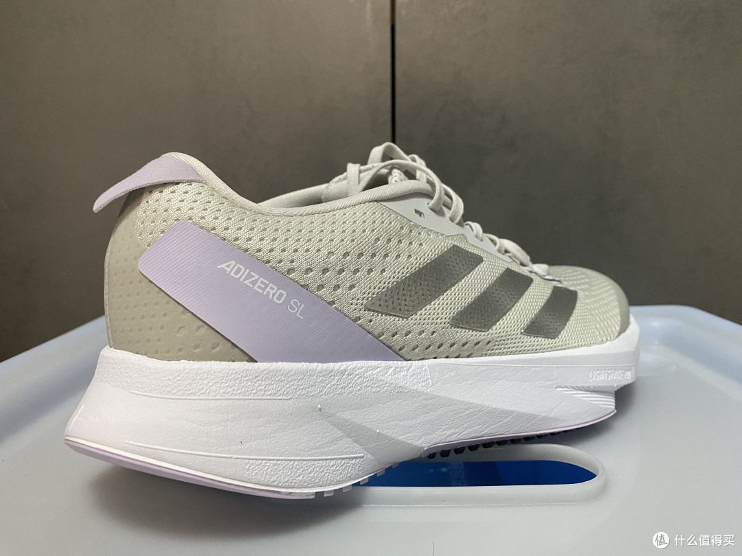阿迪的口粮跑鞋——adizero SL