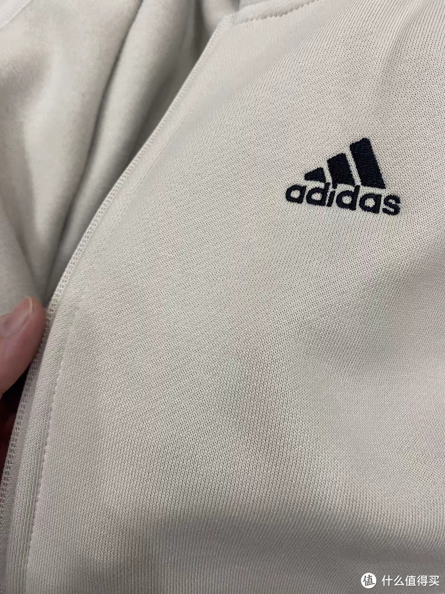 秋冬时尚新宠:adidas阿迪达斯加绒宽松连帽夹克外套