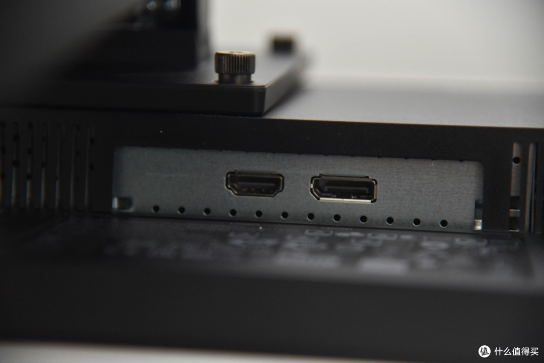 商务显示器里的全能选手,联想E24q-30体验,桌面显示器就这么定