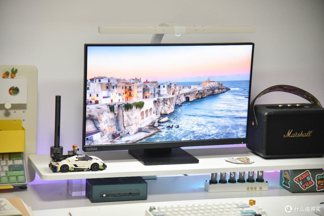 商务显示器里的全能选手，联想E24q-30体验，桌面显示器就这么定