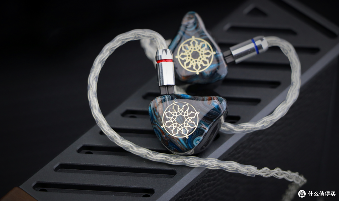 类似音响系统调音风格的入耳式耳机,SWEEAR SR11旗舰HiFi耳机评测