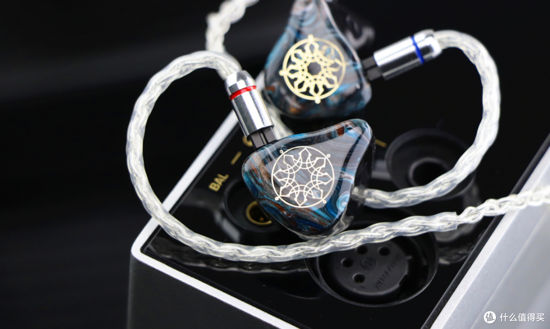 类似音响系统调音风格的入耳式耳机,SWEEAR SR11旗舰HiFi耳机评测