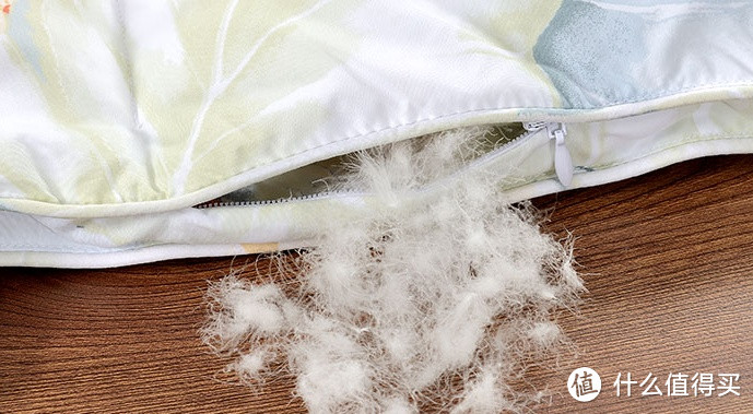 富安娜 欢乐颂抗菌95%白鹅绒羽绒被：为冬日带来温暖与舒适