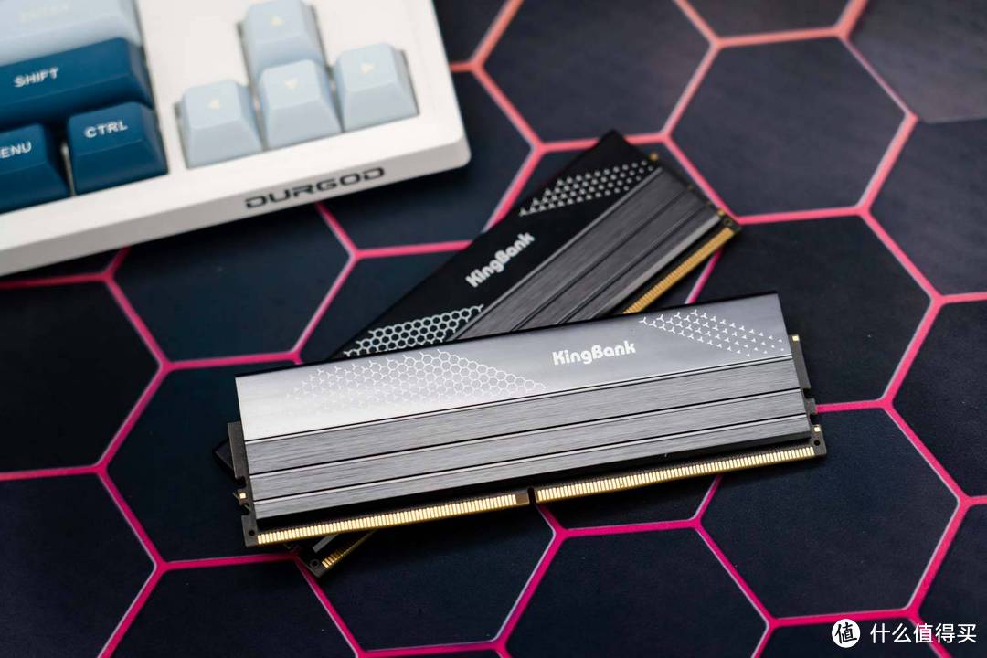 金百达星刃DDR5 7200MHz套条评测：堆料狠,性能再提升加量不加价