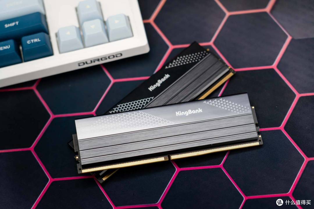 金百达星刃DDR5 7200MHz套条评测:堆料狠,性能再提升加量不加价
