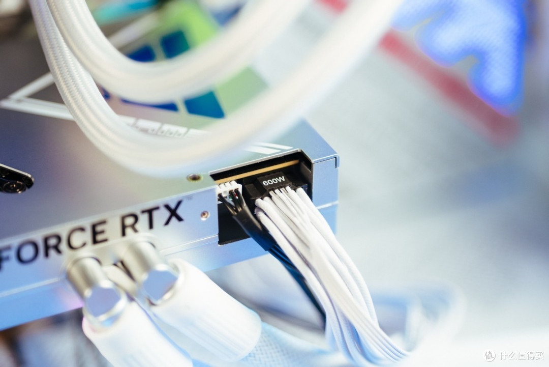 iGame RTX 4080 SUPER Neptune OC评测:一体式水冷标杆之作,制霸游戏与AI