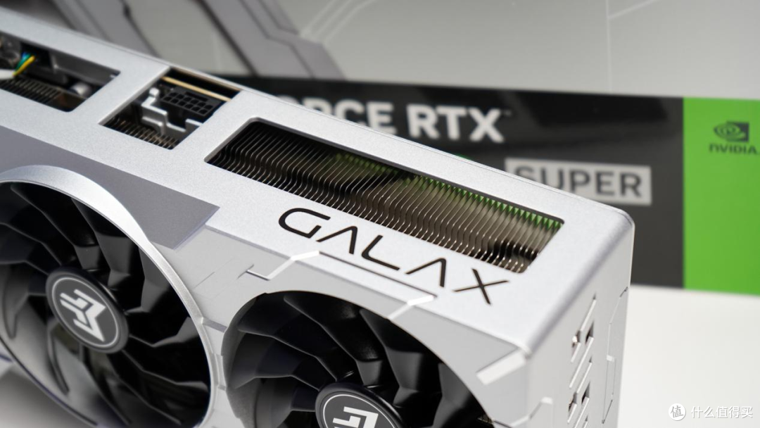 影驰RTX 4080 SUPER金属大师显卡评测:加量还降价,这一波很良心