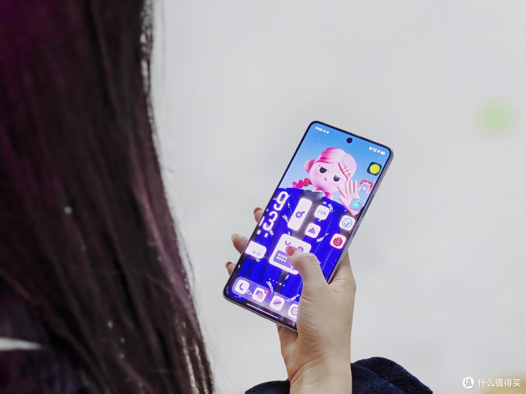 设计换新、影像加强,两千档的中端机正式开卷!