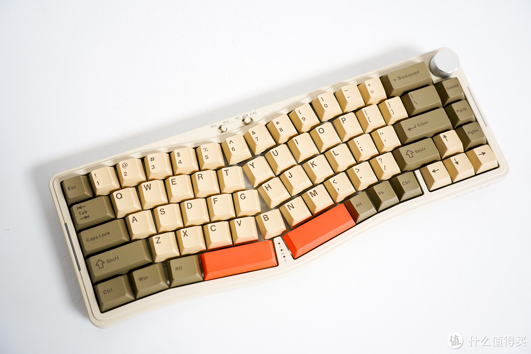 超好用的爱丽丝机械键盘找到了！黑爵AKS068 Pro