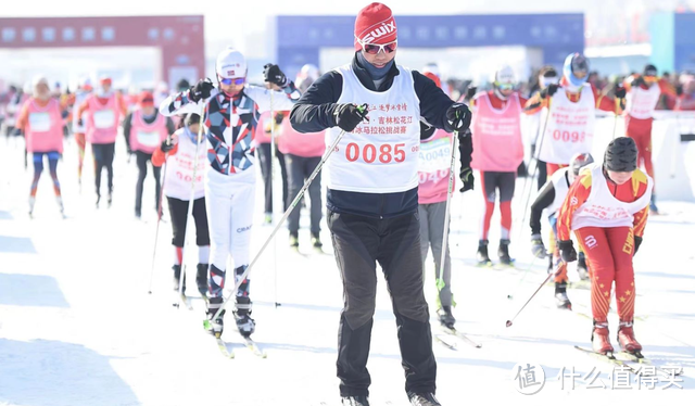 首届中国·吉林松花江滑冰马拉松开赛！比亚迪用黑科技燃爆全场