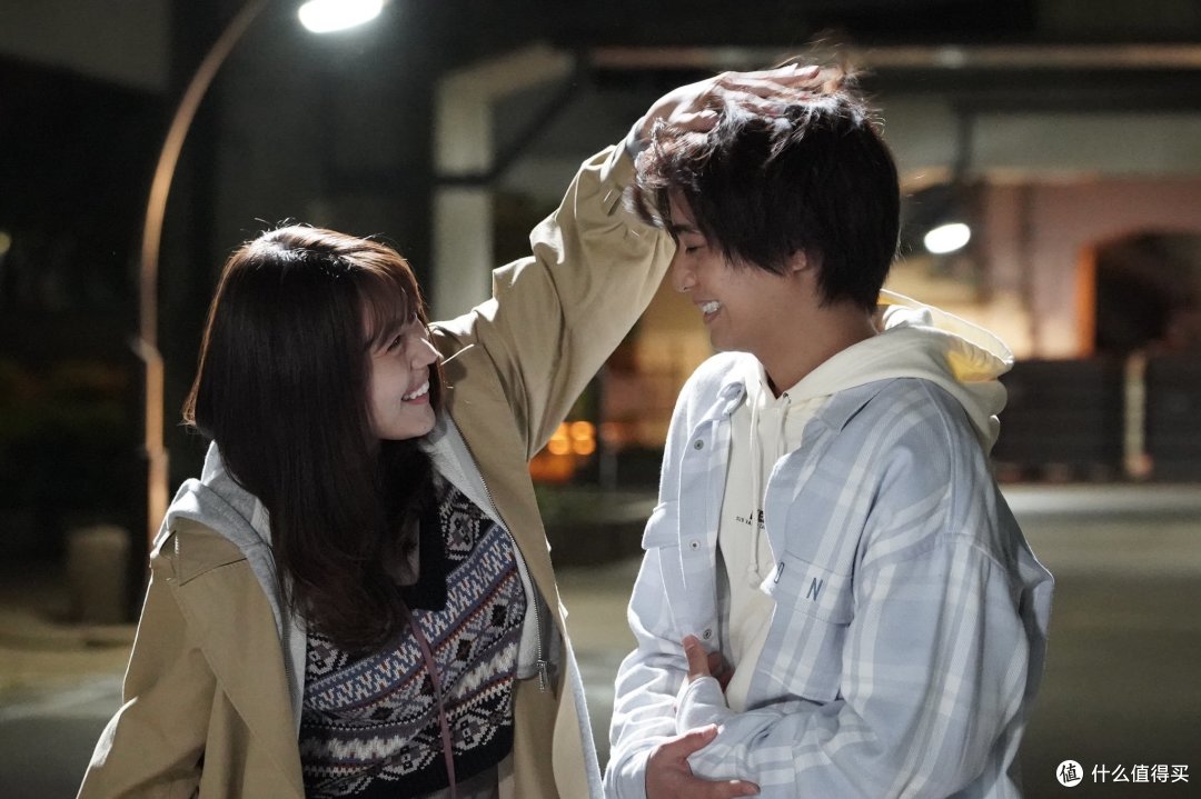 影视圈 篇三十一:有村架纯与小6岁的男友高桥海人的交往被公开,两人