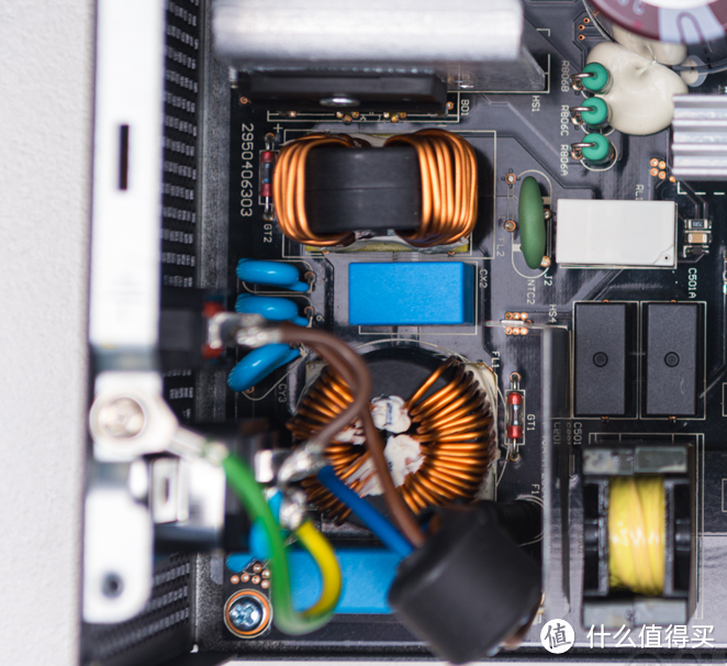 高端板卡性价比级别电源怎么选：台达MX系列850W全模组电源拆机评测