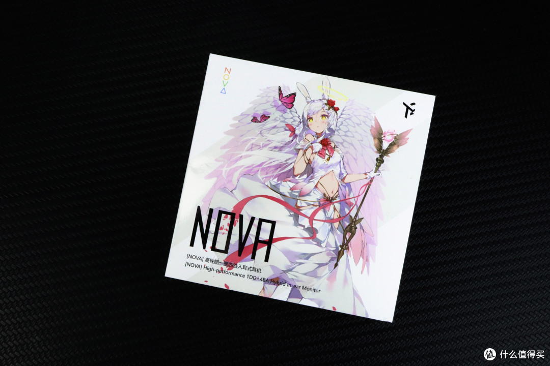 女声甜美让人陶醉,三频均衡细节清晰,初耳有线HiFi耳机NOVA评测