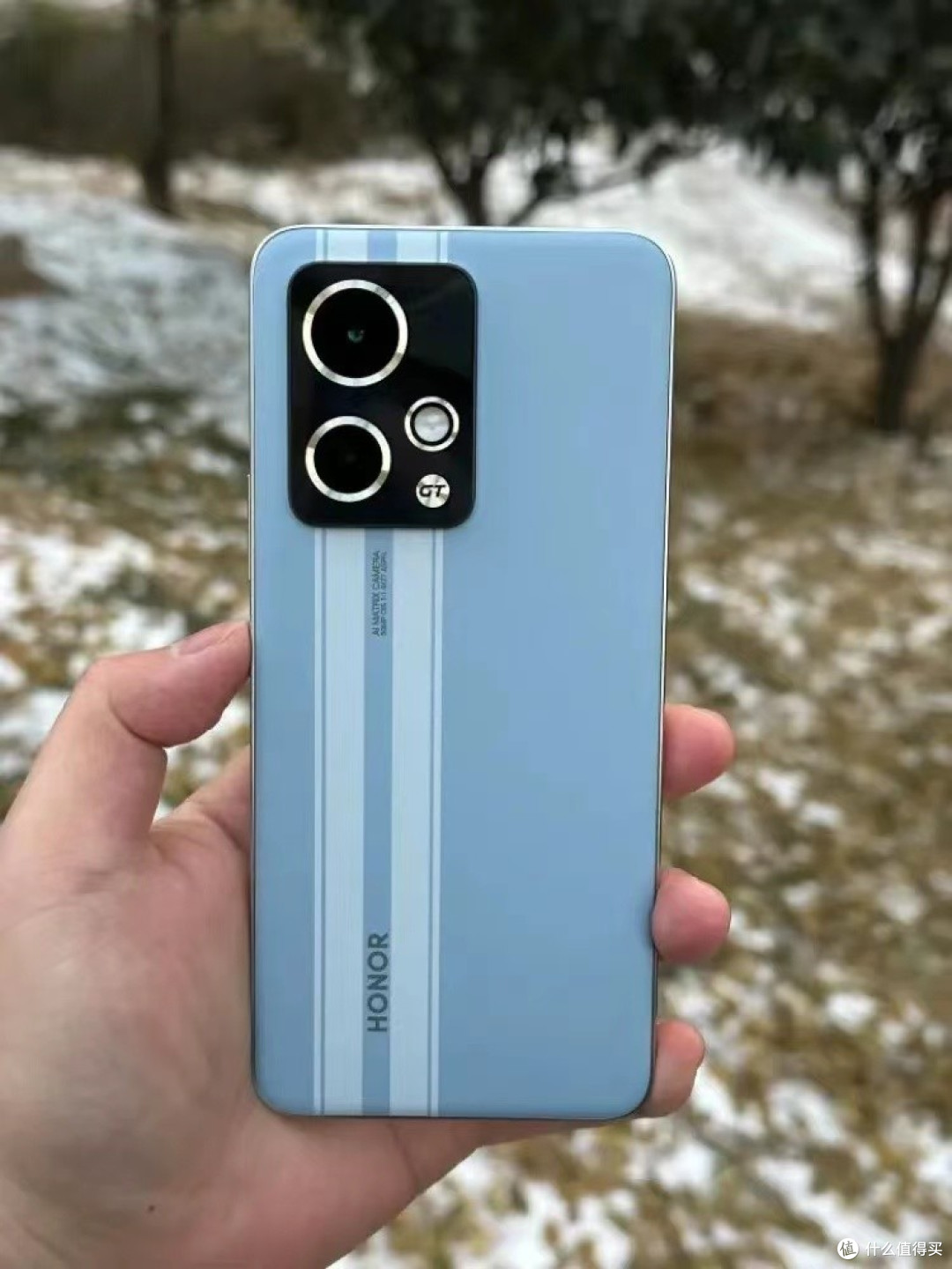 荣耀爆发了：旗舰三芯+5000mAh+索尼IMX906，仅2599元