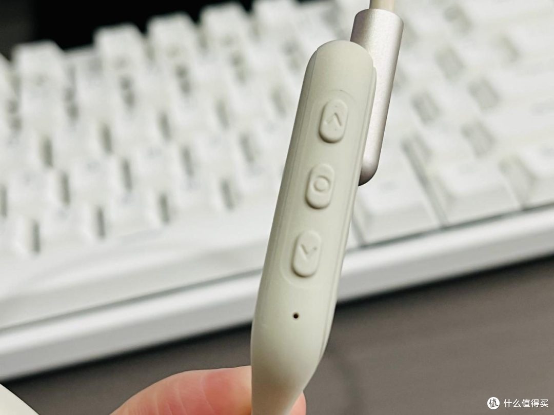 支持IP68级防水,音质与舒适兼具的骨传导耳机,南卡Runner3体验
