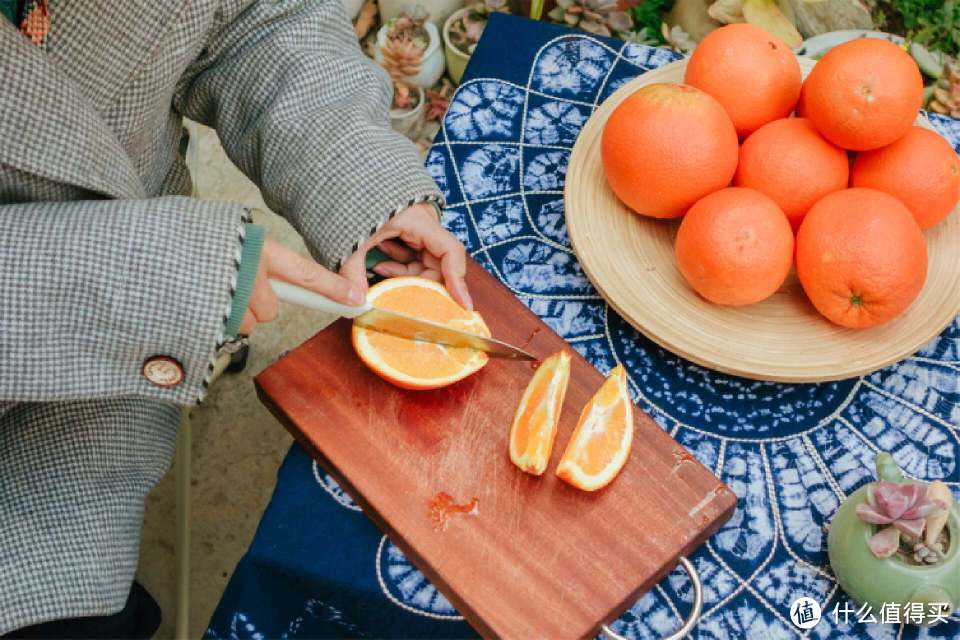 橙香飘扬，营养丰富！冬天就爱吃赣南脐橙！