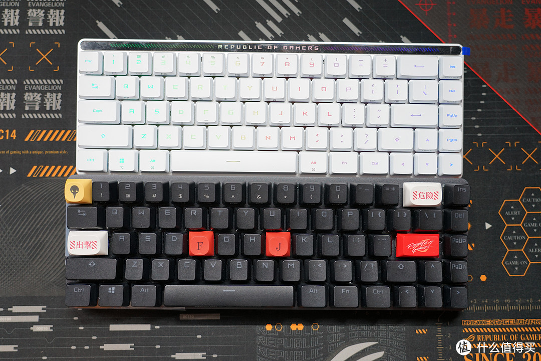 ROG CES第一个矮轴机械键盘新品到手——ASUS ROG 魔导士RX LP 矮光轴（蓝红）开箱，视频声音测试在最后