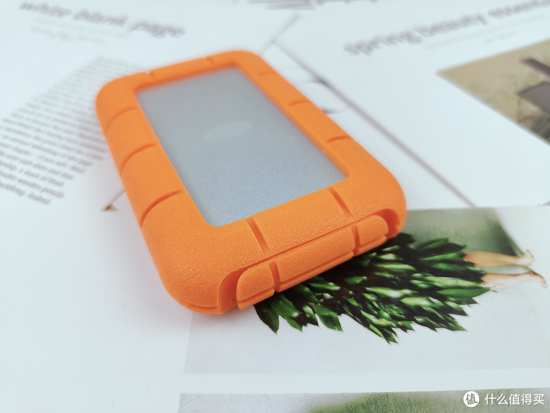 极速又抗造的三防移动固态硬盘，雷孜LaCie Rugged Mini SSD