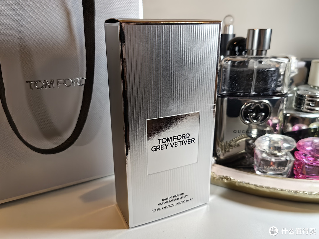 情人节礼物指南：TOM FORD·灰色香根草·香水