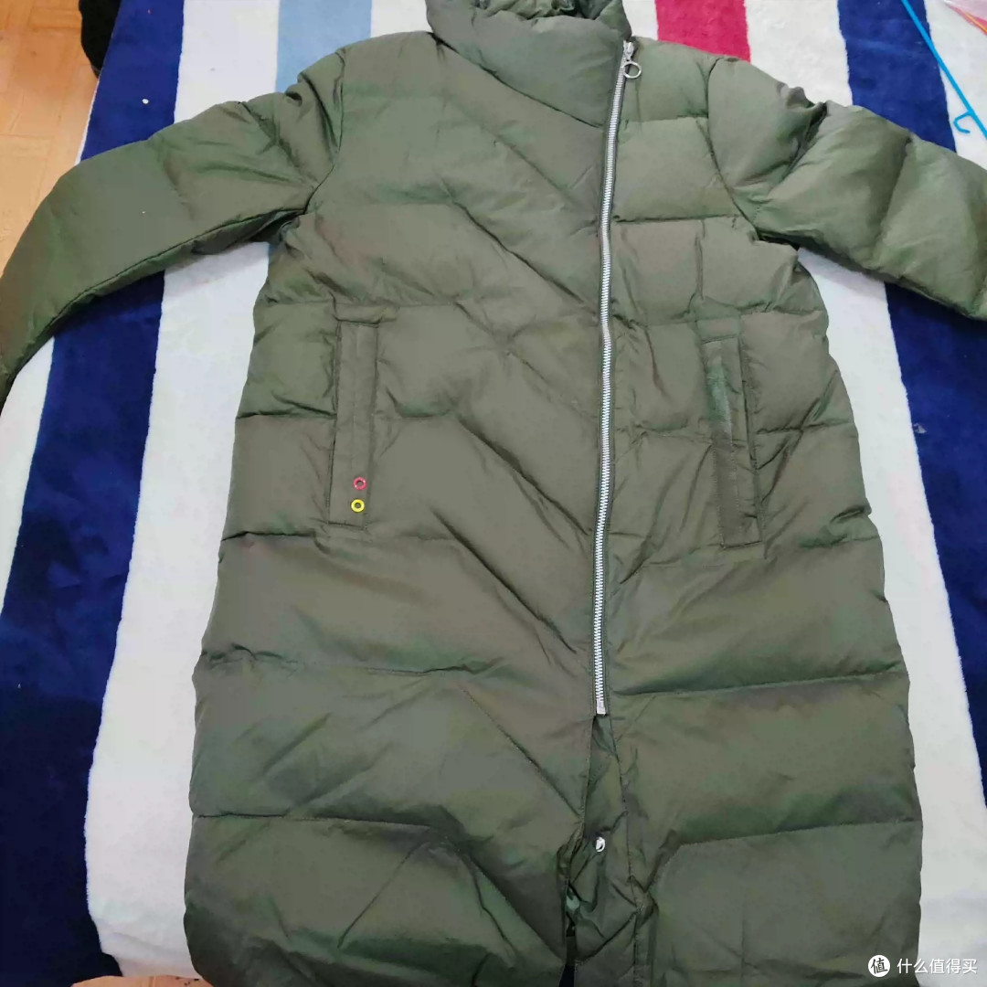 厚实保暖过年羽绒服