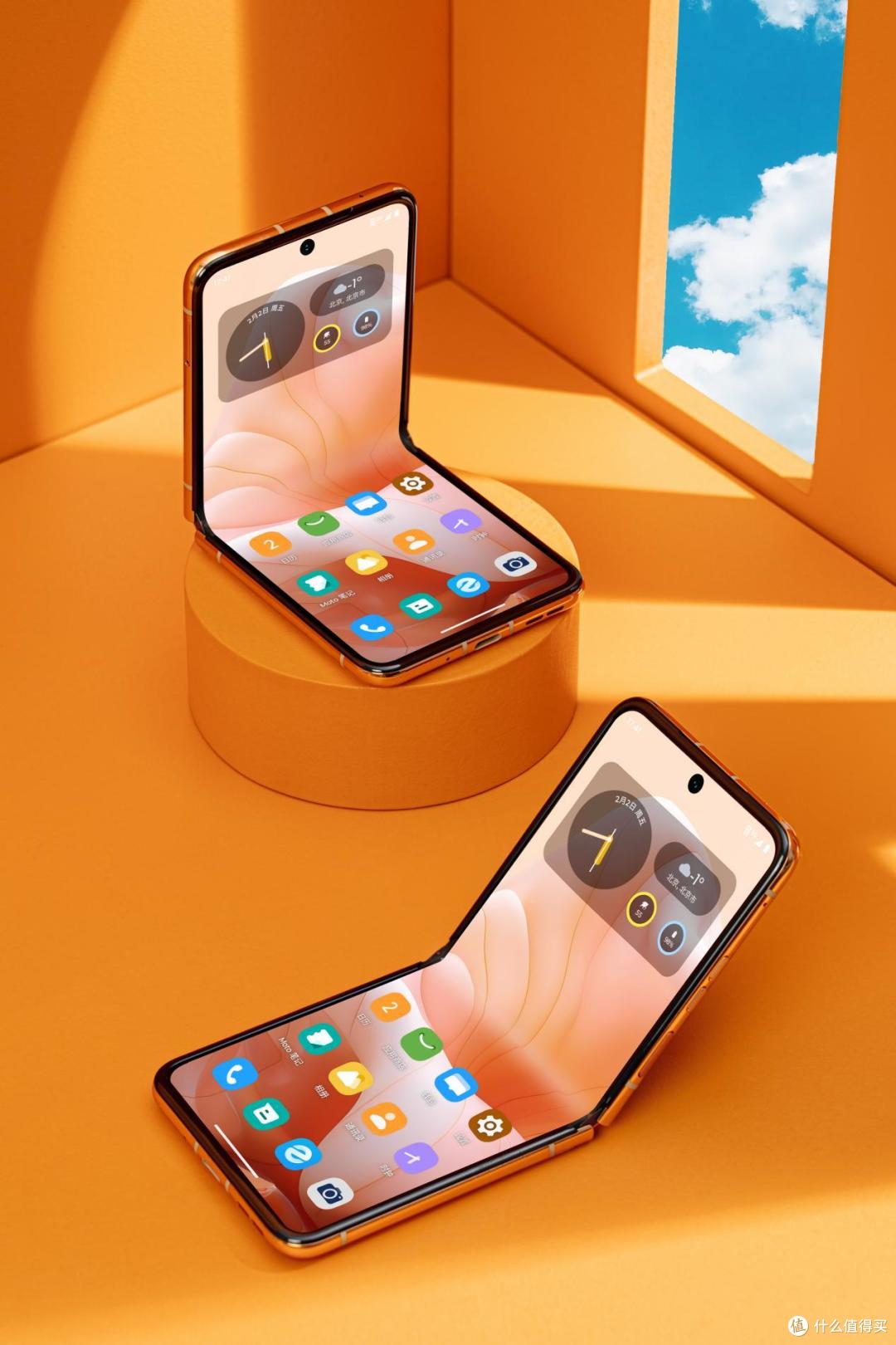 2024Pantone流行色尽在掌握 moto razr40 Ultra柔和桃限定版图赏