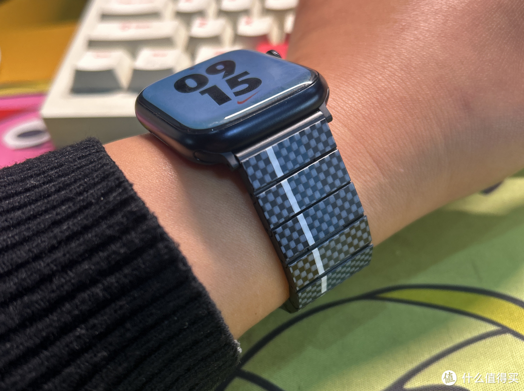 别具一格，质感拉满 | PITAKA苹果Apple Watch彩碳表带开箱