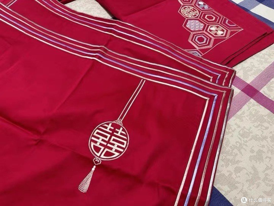 罗莱家纺结婚四件套，让你的婚礼更加喜庆！