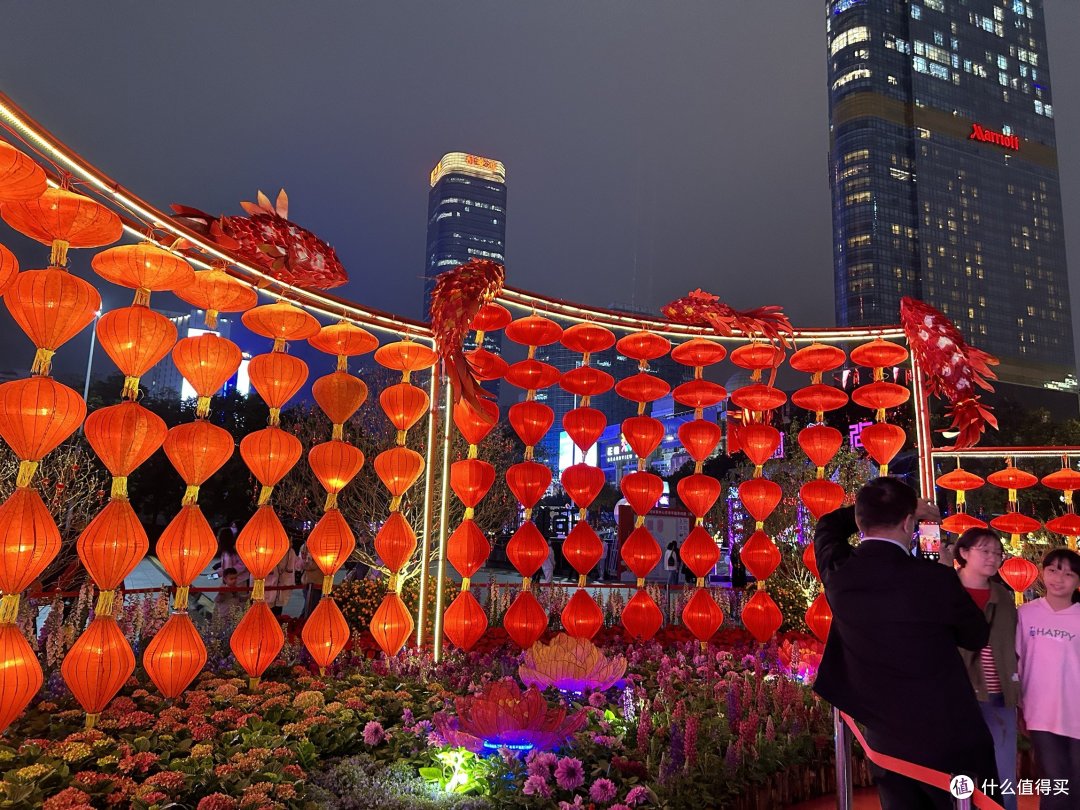广州天河花市开市了，扑面而来的年味