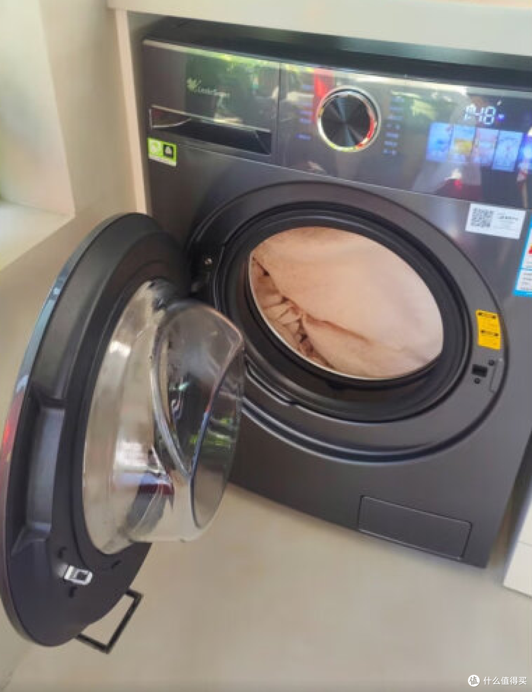 小天鹅滚筒洗衣机水魔方冷水洗，小乌梅轻享、标准和高奢三版对比