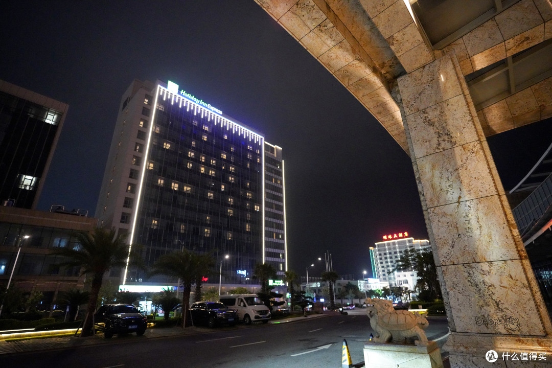 虽然新开了喜来登,但仍是北海度假优选:北海银滩皇冠假日酒店 单卧全海景套房 入住体验