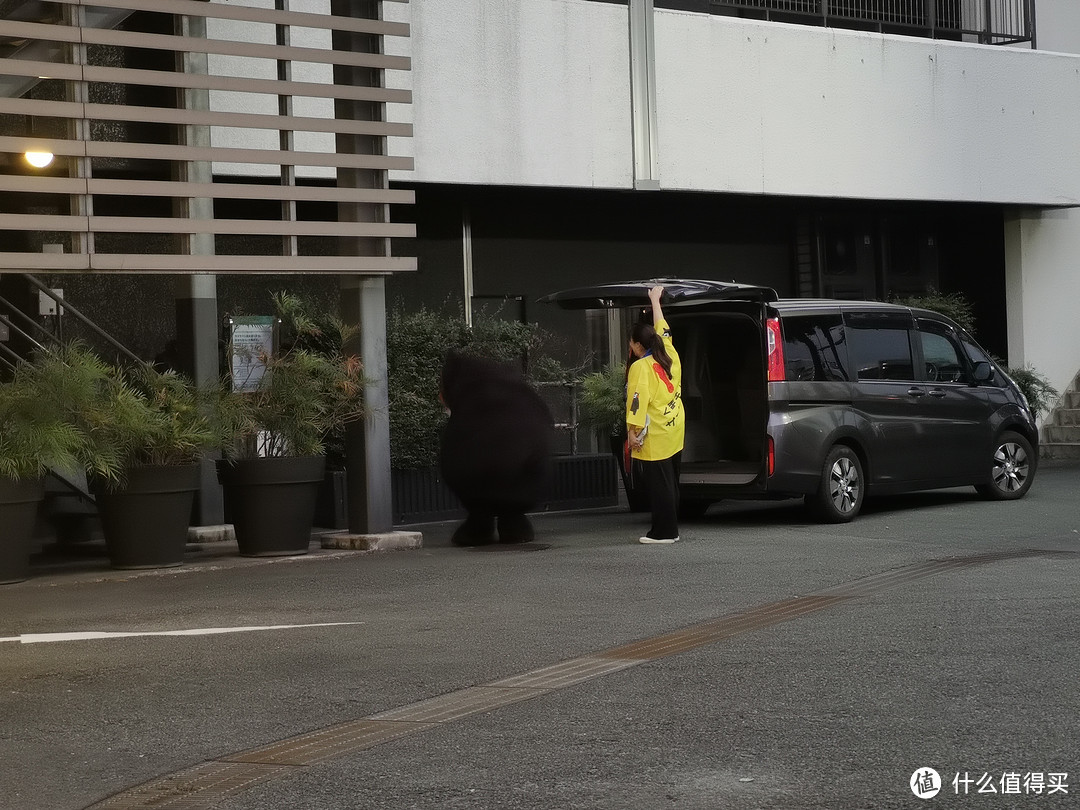 下午过来入住时熊本熊刚在酒店结束有演，错过了