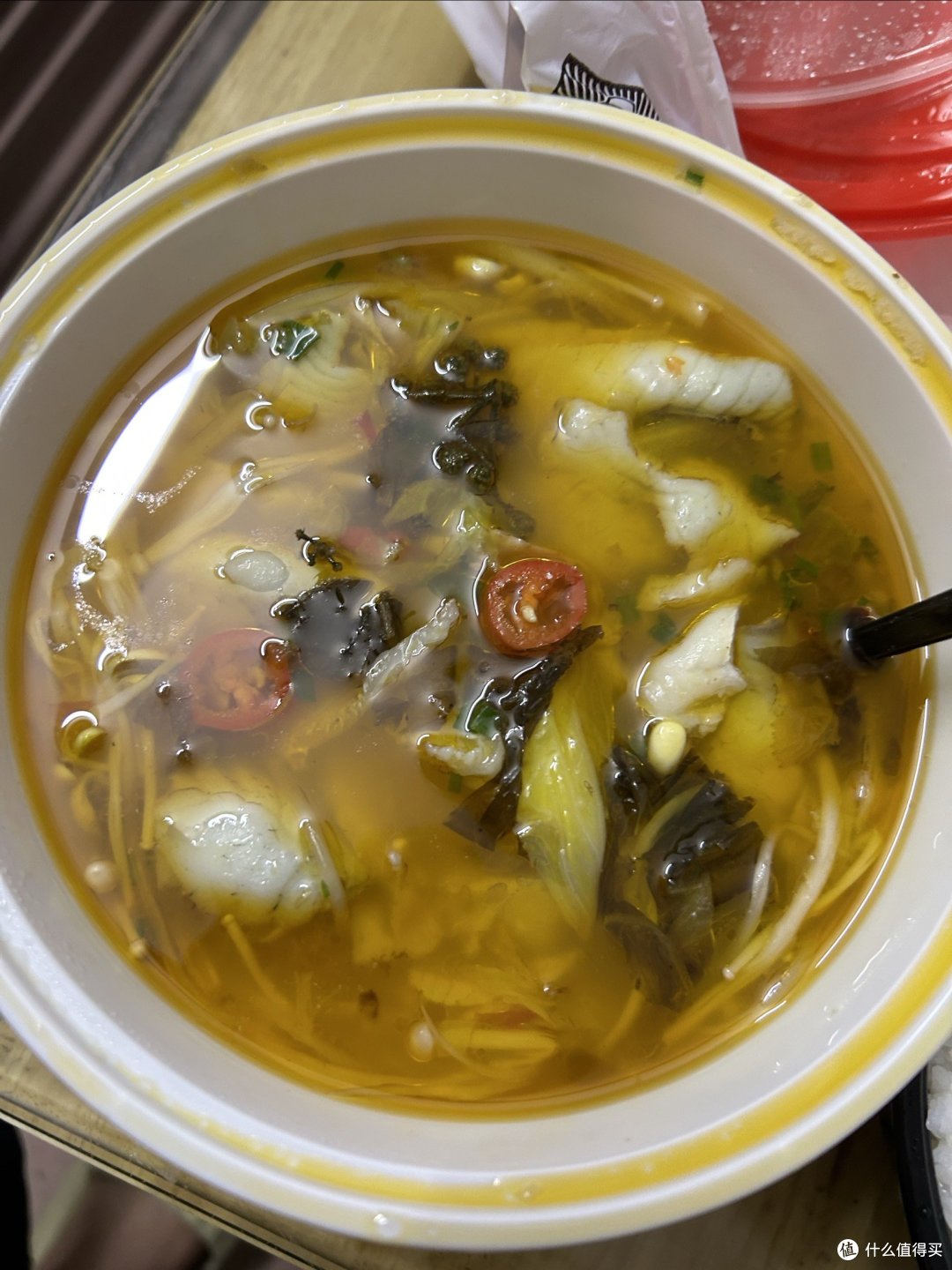 酸菜鱼和蒸饺